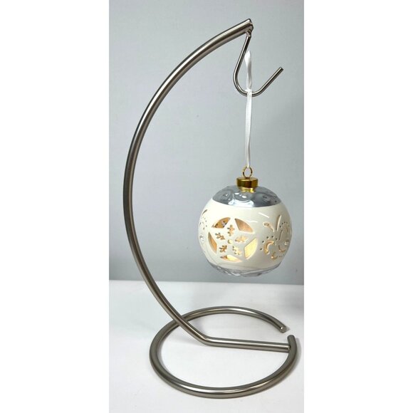 Elegant Ceramic & Metal Stand With Hanging Ornament With Intricate Cut-Out Desig - Picture 1 of 4